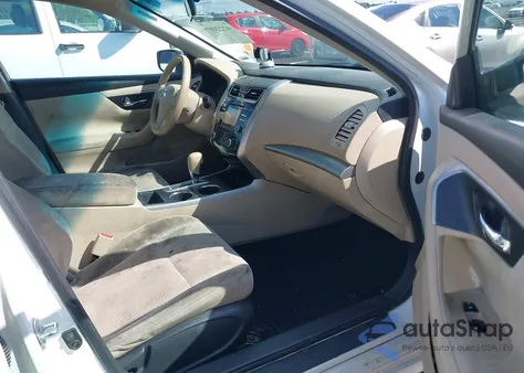 2015 Nissan Altima 2.5 Sv z USA, uszkodzony, nr VIN 1N4AL3AP7FC221259